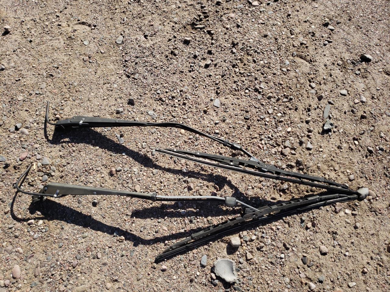 Lot #3269013068 2006 ISUZU NQR