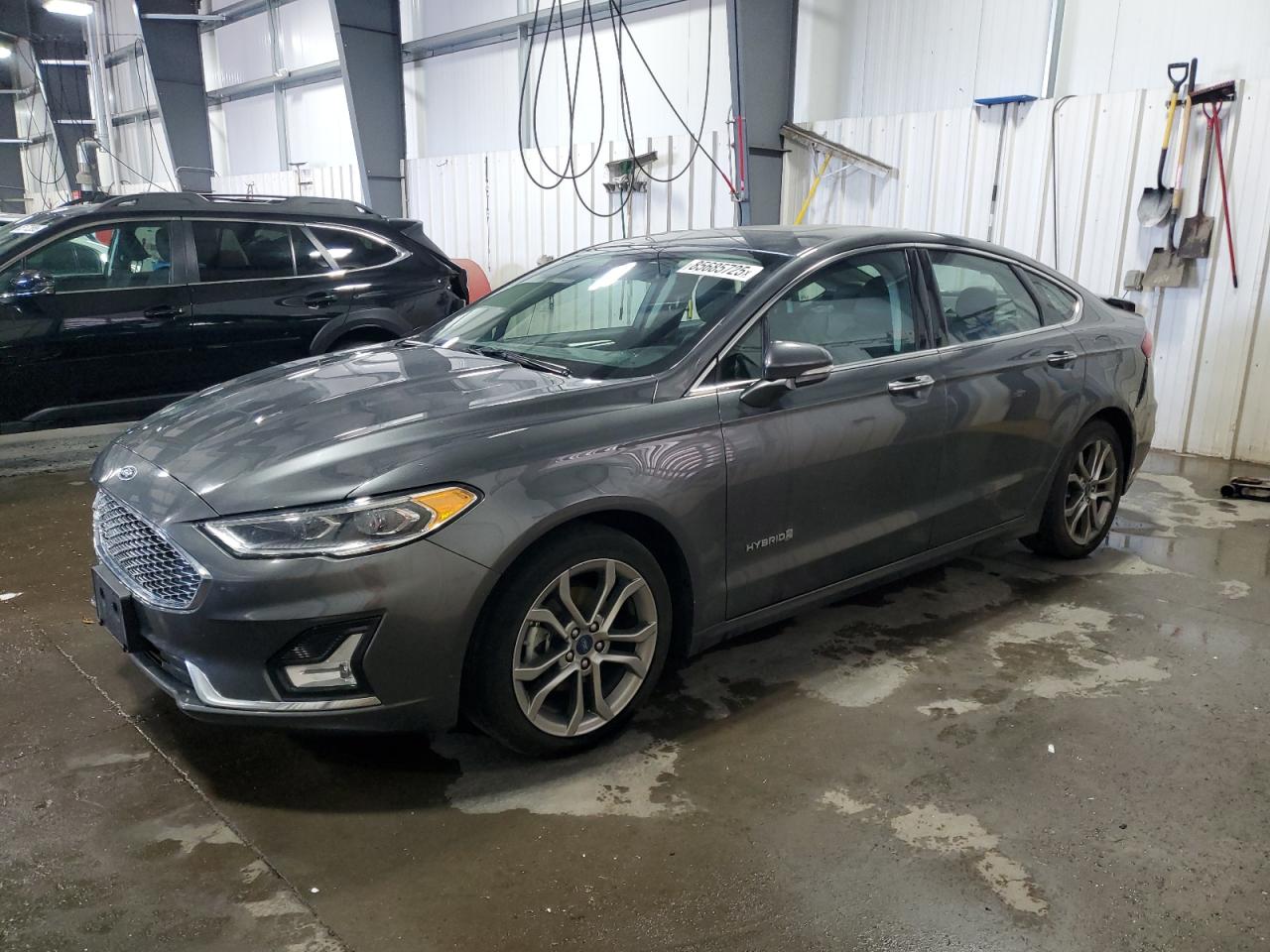 FORD FUSION TITANIUM