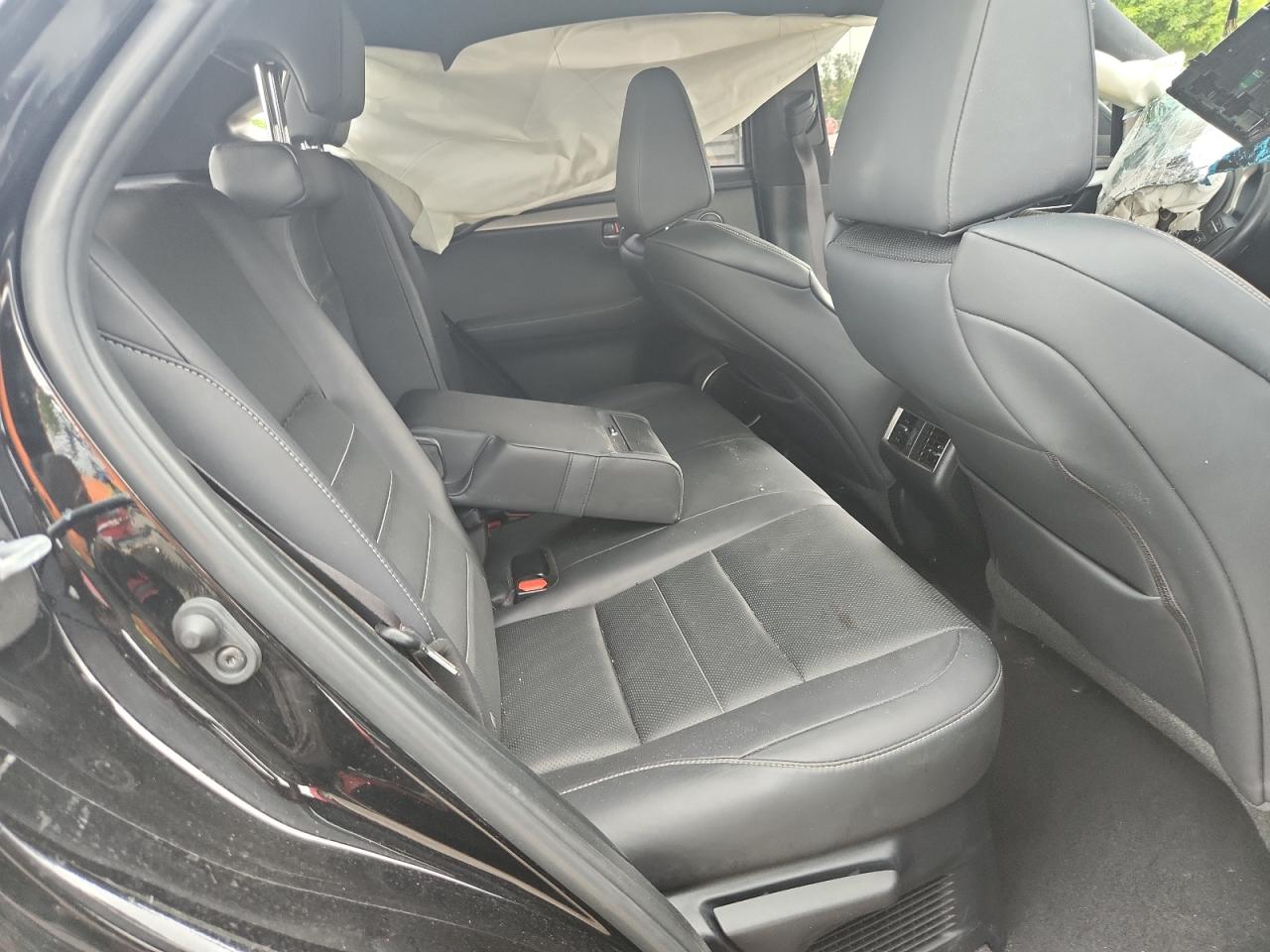 LEXUS NX 300 BASE