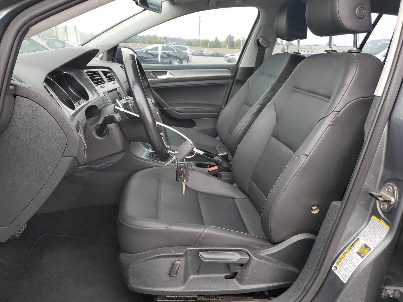 VOLKSWAGEN GOLF SPORTSVAN S