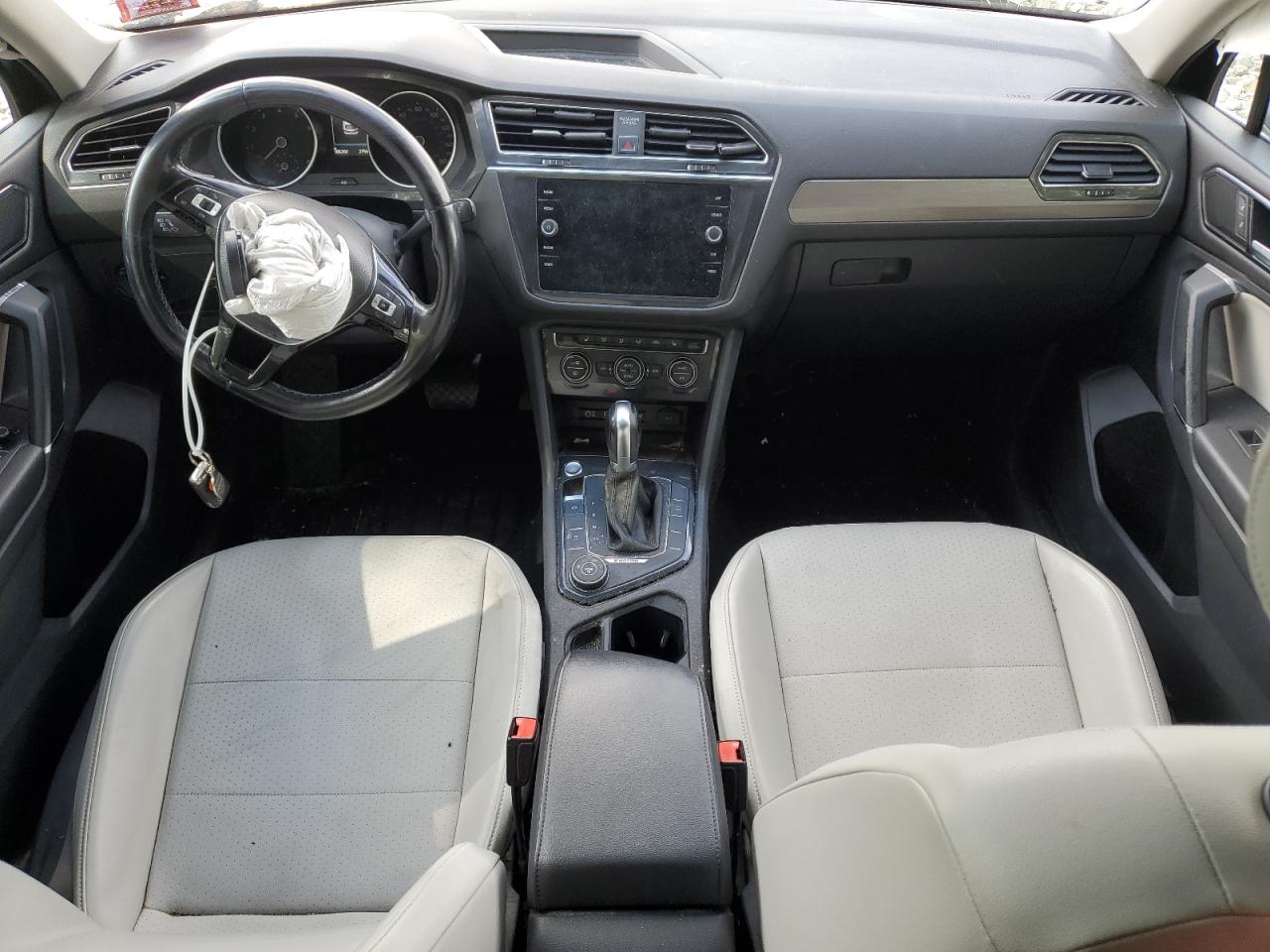 VOLKSWAGEN TIGUAN SE