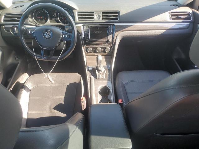 2017 VOLKSWAGEN PASSAT SE 1VWBT7A38HC043350