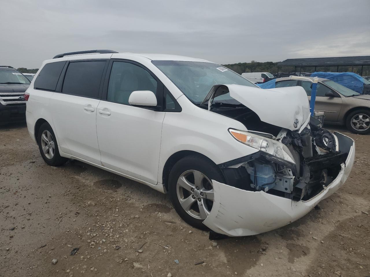 Lot #3281843488 2015 TOYOTA SIENNA LE