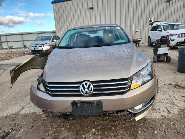 2015 VOLKSWAGEN PASSAT S - 1VWAT7A33FC079200