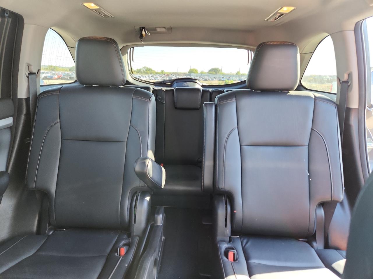 TOYOTA HIGHLANDER SE