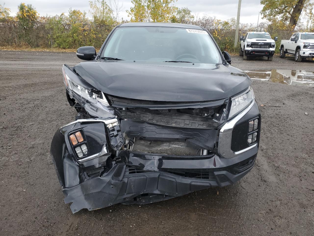 MITSUBISHI OUTLANDER SE