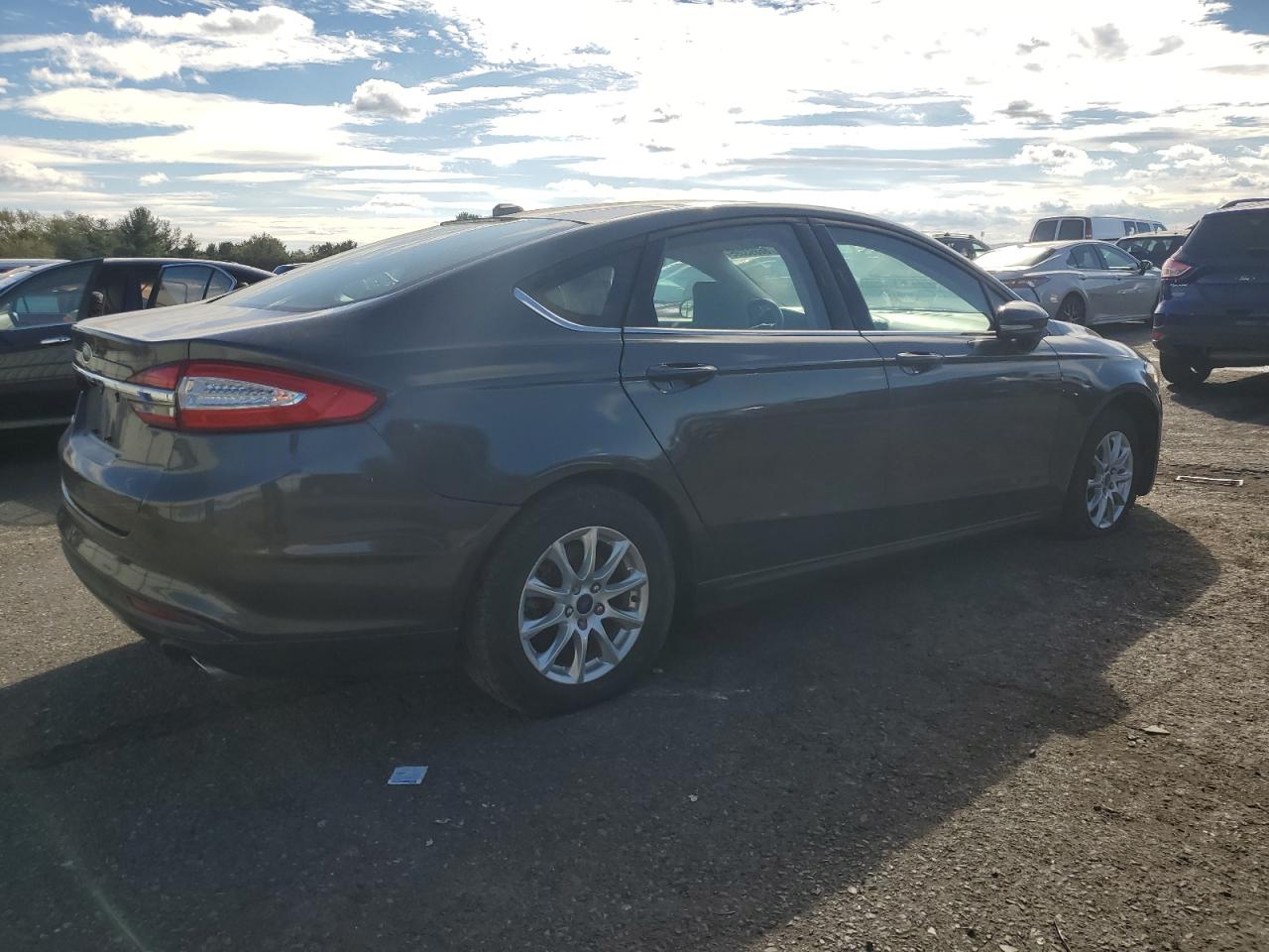 FORD FUSION S