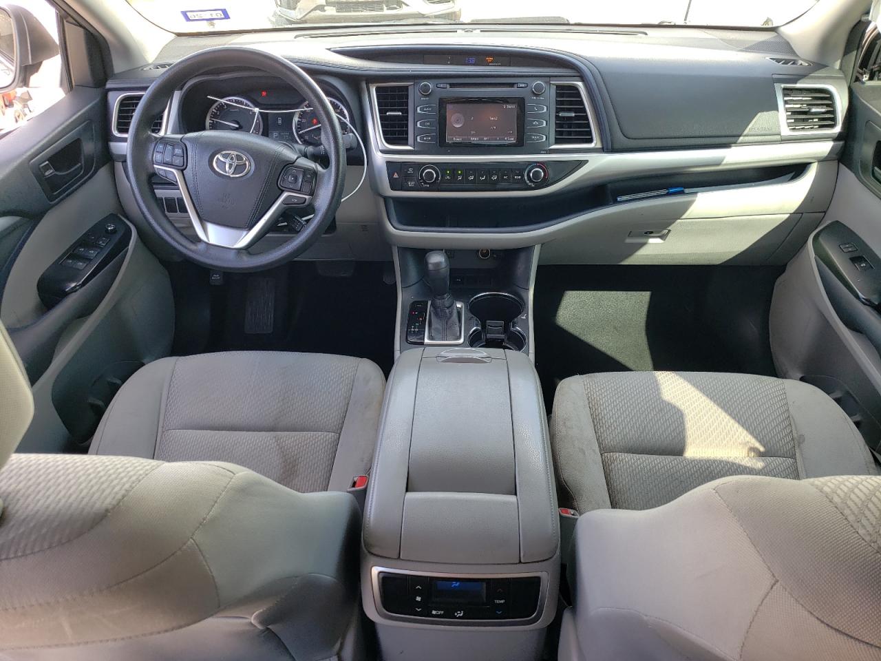 TOYOTA HIGHLANDER LE