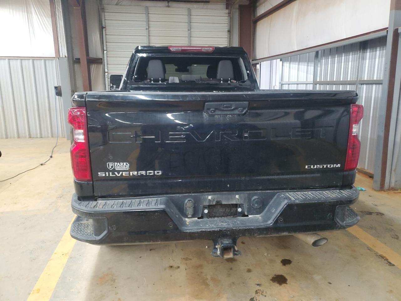 CHEVROLET SILVERADO K2500 CUSTOM