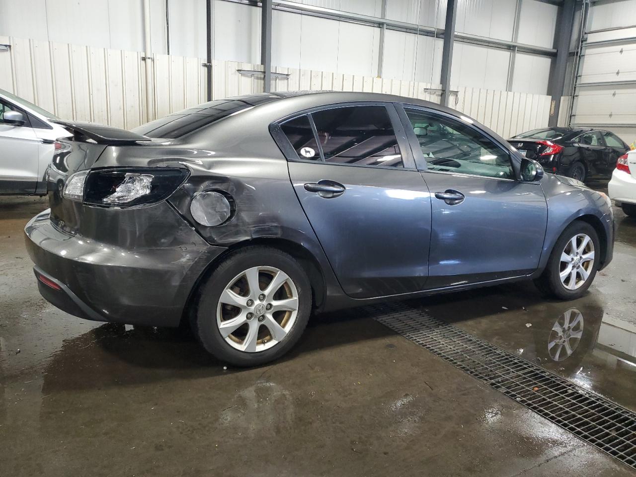 MAZDA 3 I