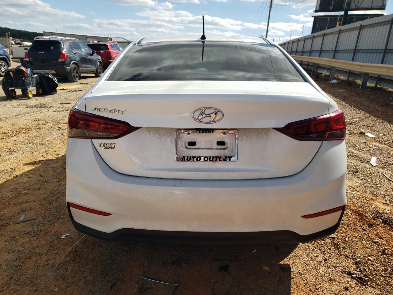 HYUNDAI ACCENT SE