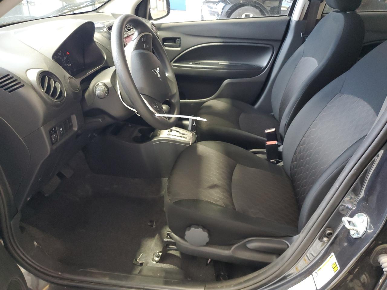 MITSUBISHI MIRAGE ES