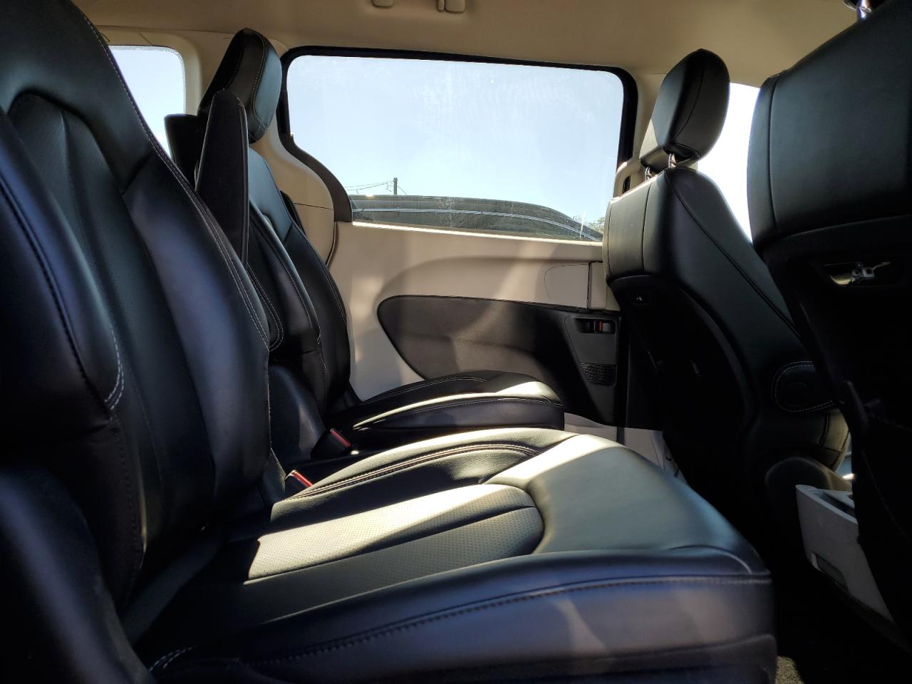 CHRYSLER PACIFICA HYBRID TOURING L