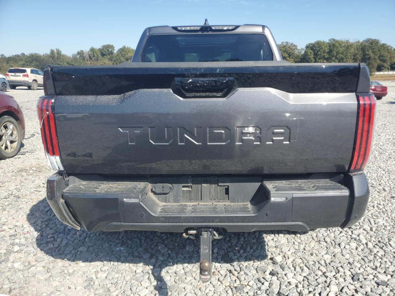 TOYOTA TUNDRA CREWMAX LIMITED