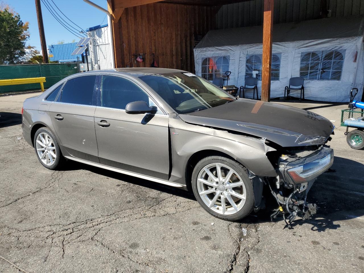 AUDI A4 PREMIUM PLUS