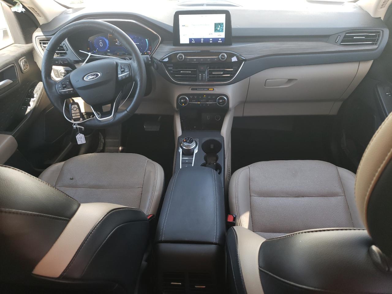 FORD ESCAPE TITANIUM