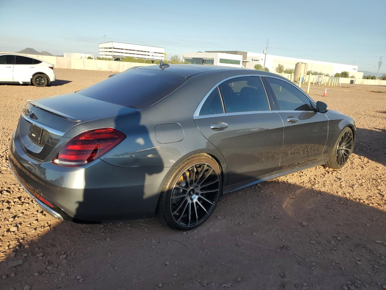 MERCEDES-BENZ S-CLASS 560