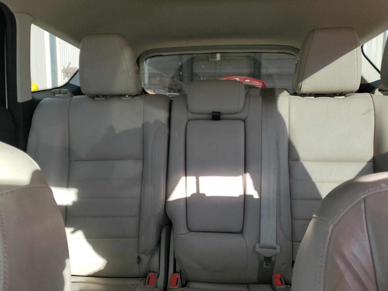 FORD ESCAPE TITANIUM