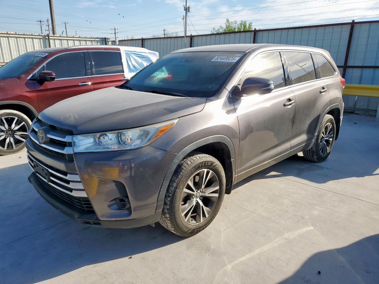 TOYOTA HIGHLANDER LE