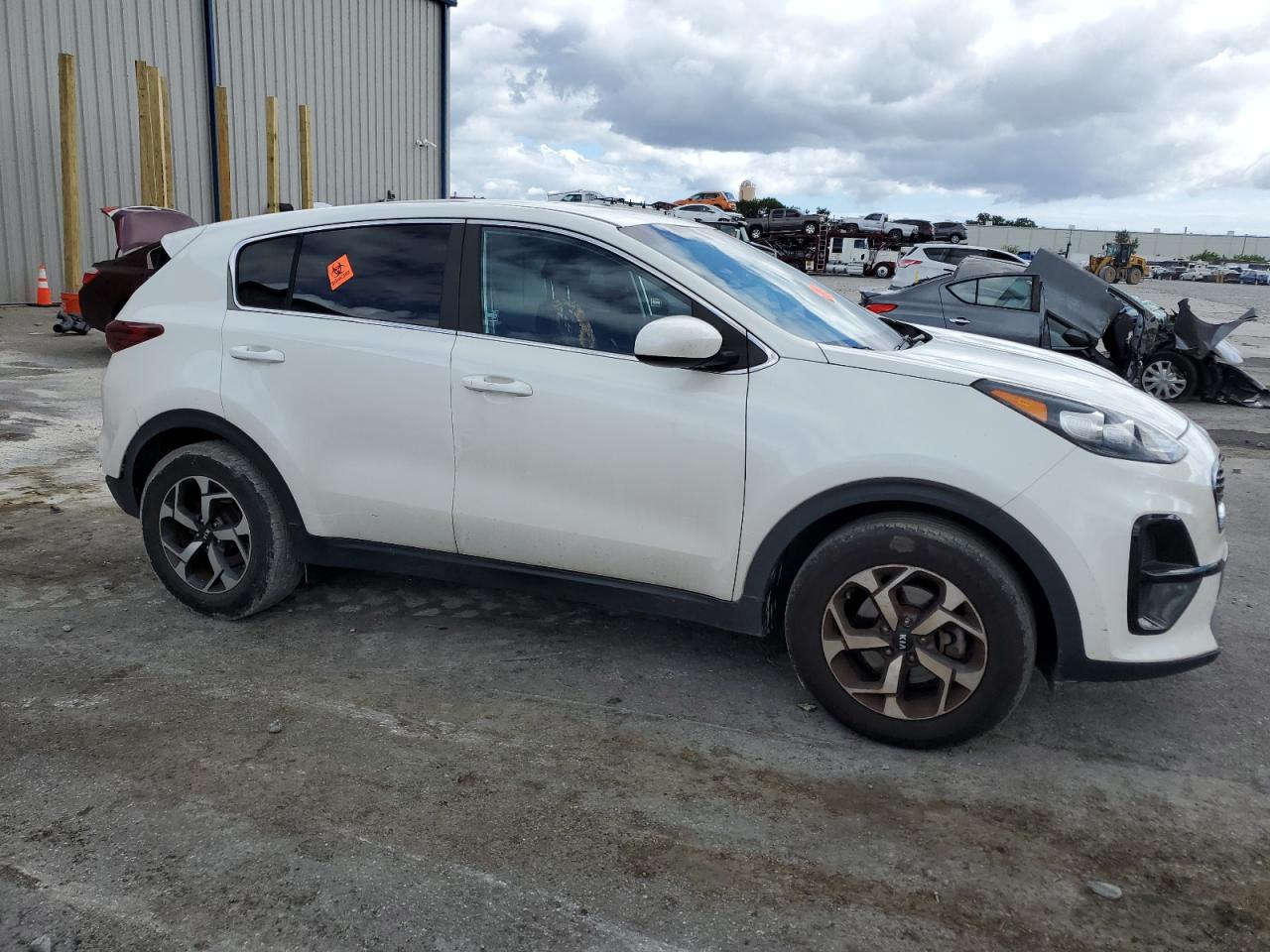 KIA SPORTAGE LX