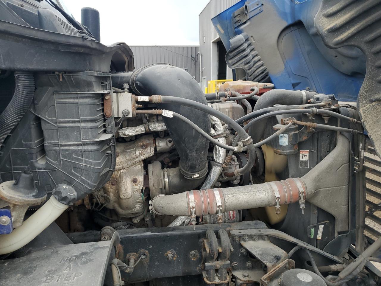 Lot #3259470114 2018 FREIGHTLINER CASCADIA 1