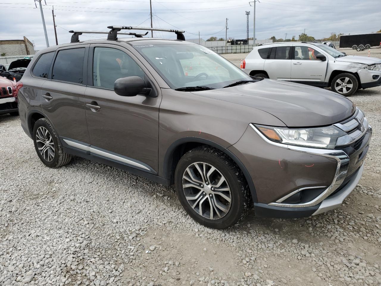 MITSUBISHI OUTLANDER ES