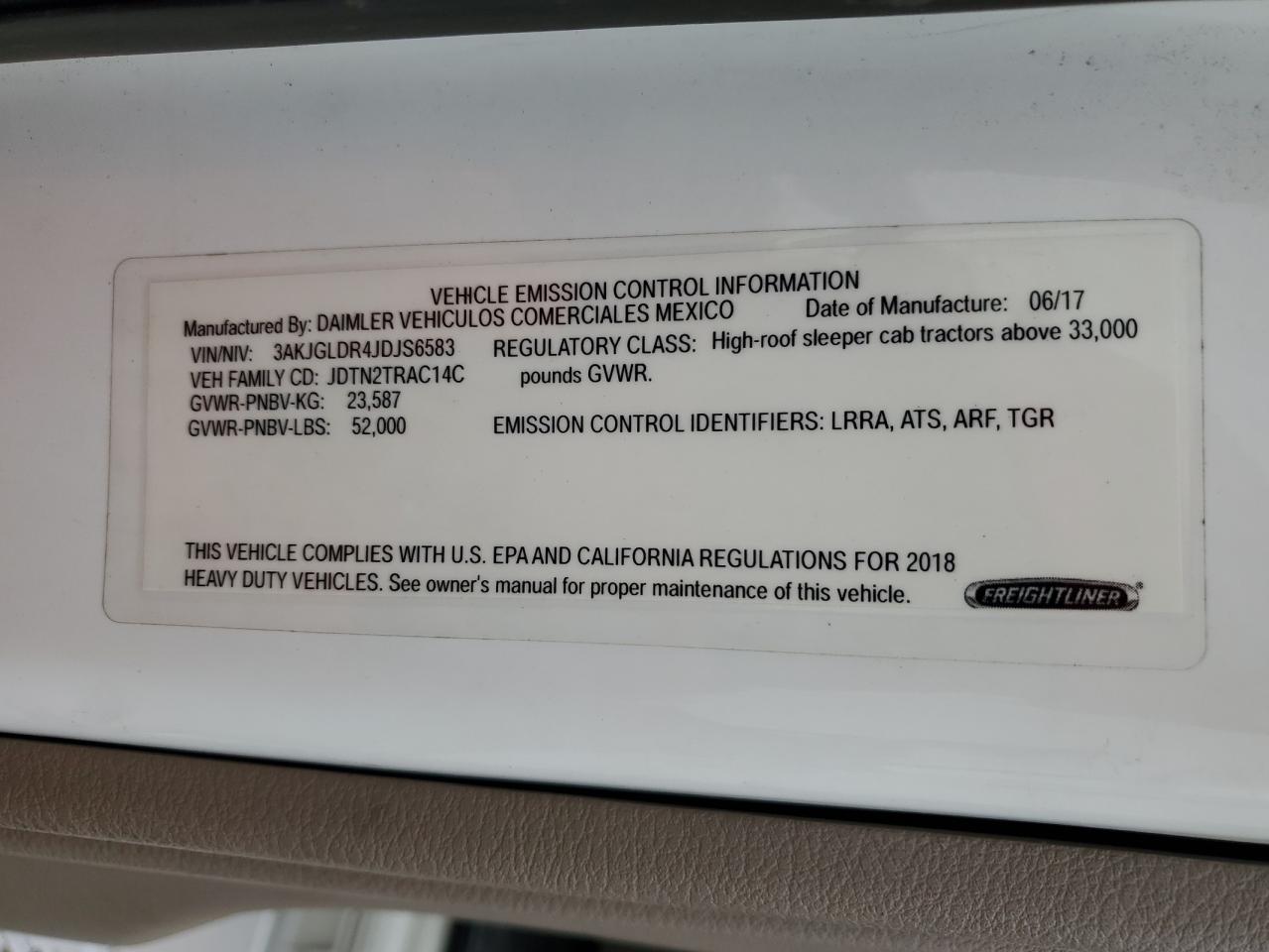 Lot #3285846565 2018 FREIGHTLINER CASCADIA 1