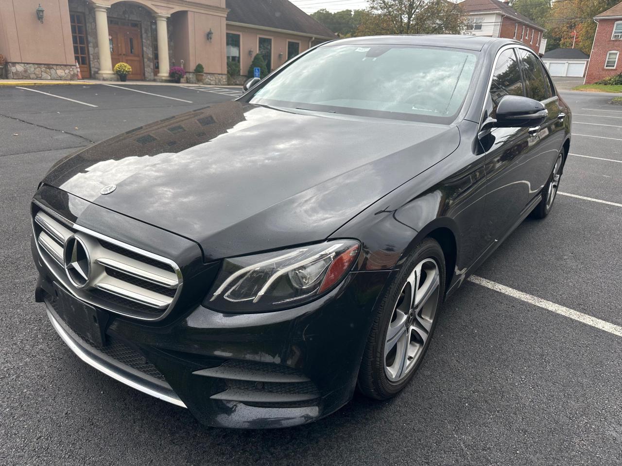 MERCEDES-BENZ E-CLASS 300 4MATIC