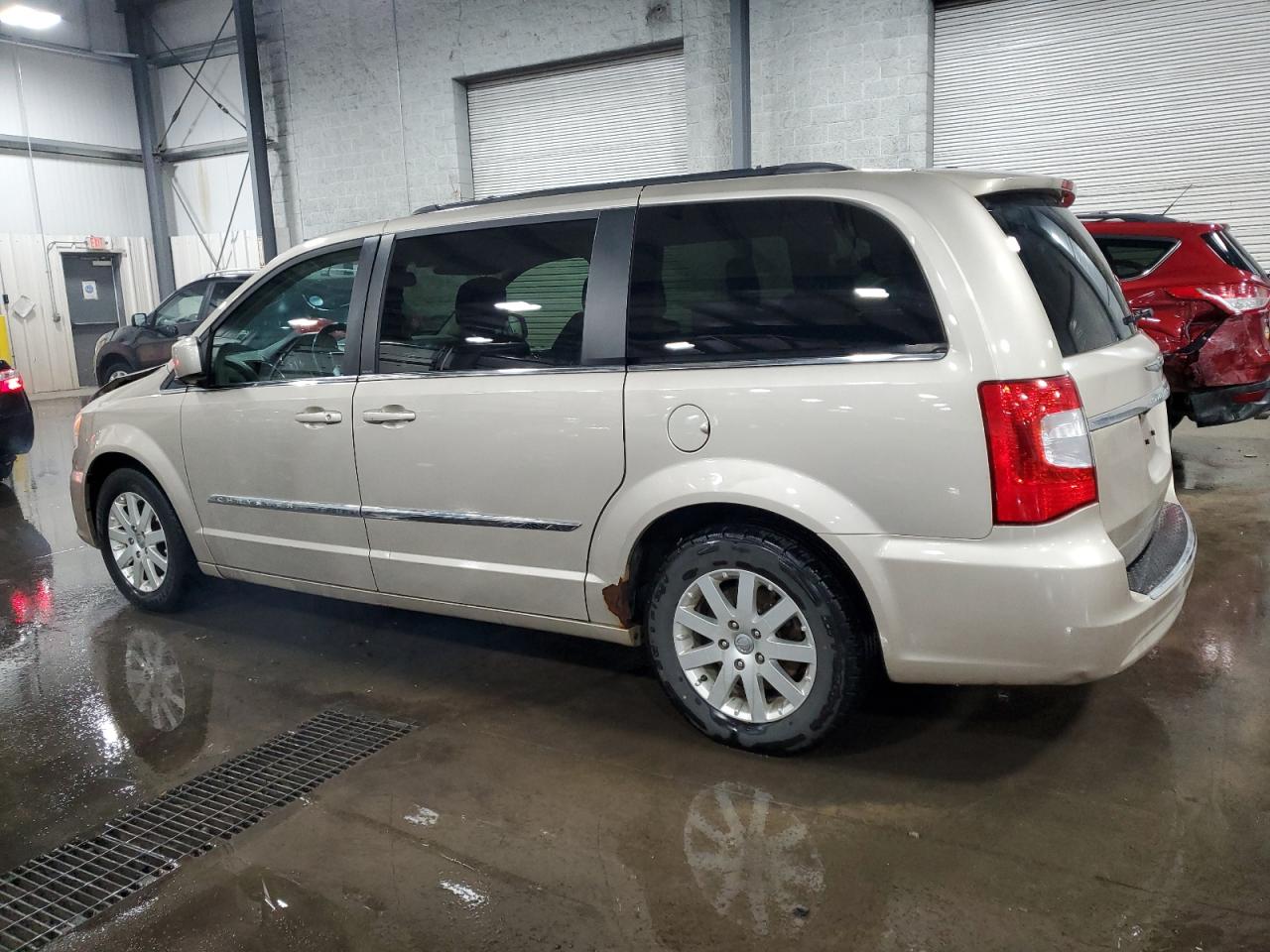 CHRYSLER TOWN & COUNTRY TOURING