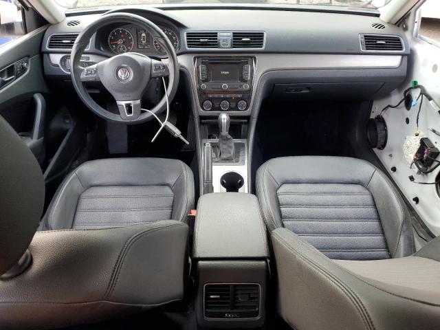 2015 VOLKSWAGEN PASSAT SE 1VWBT7A30FC050919