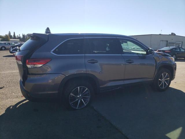 2017 TOYOTA HIGHLANDER SE 5TDJZRFH7HS521334