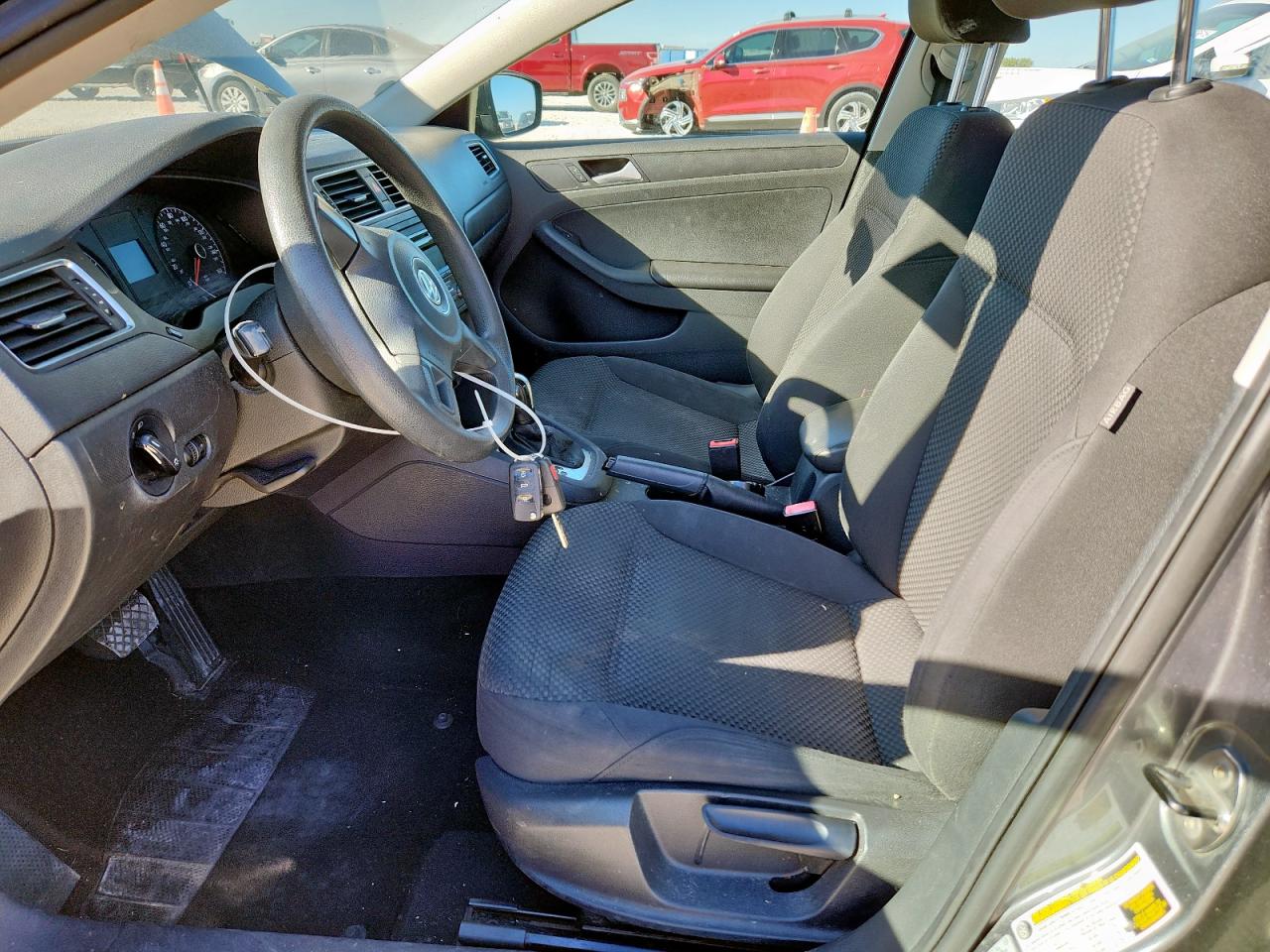 VOLKSWAGEN JETTA BASE