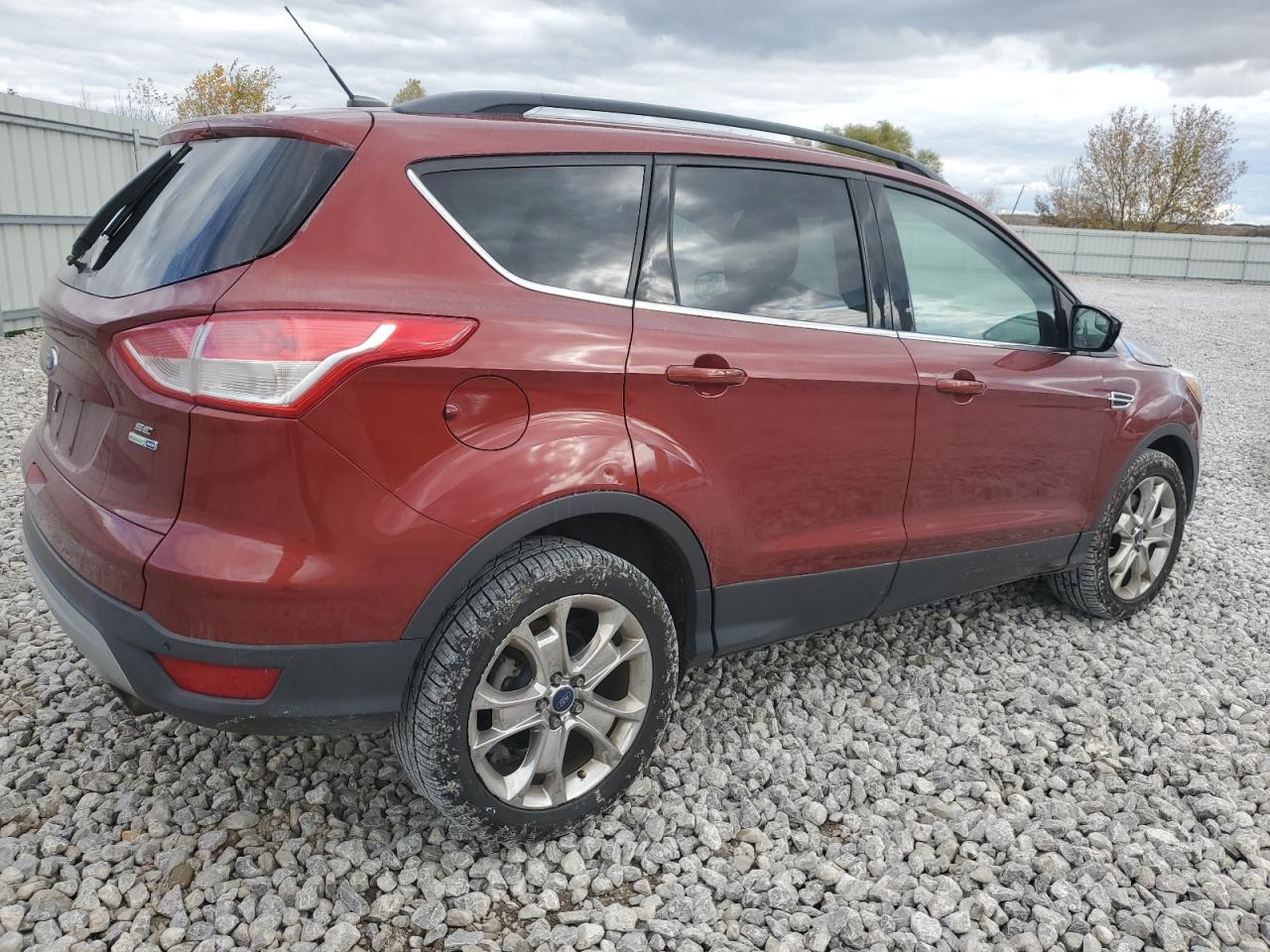 FORD ESCAPE SE