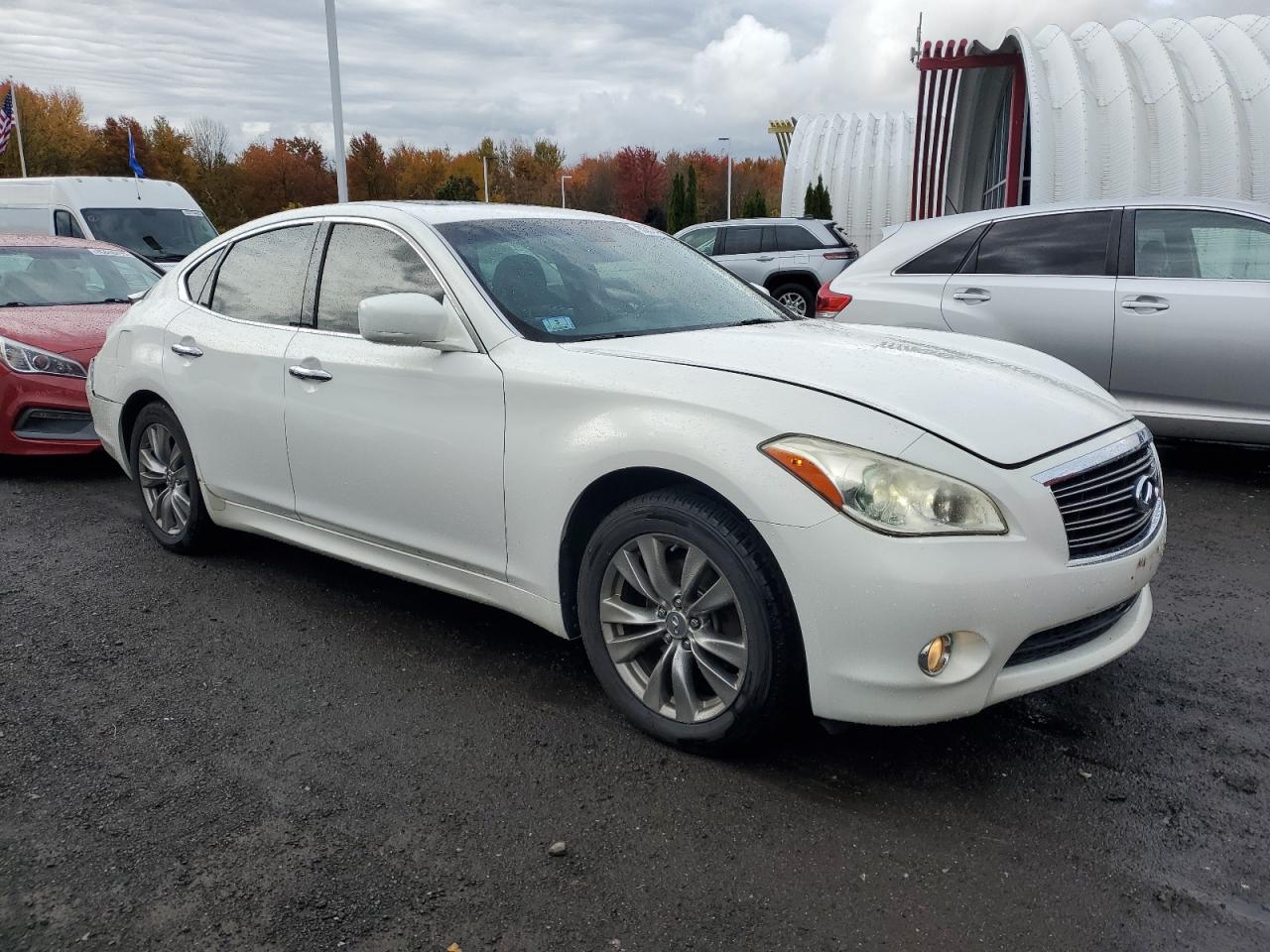 INFINITI M37 X