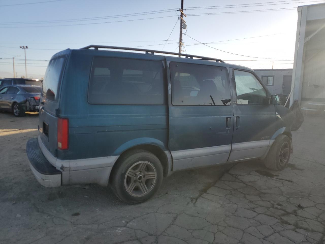 Lot #3309334965 1997 CHEVROLET ASTRO