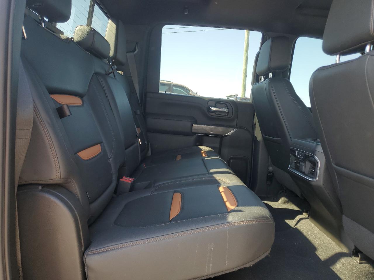 GMC SIERRA K2500 AT4