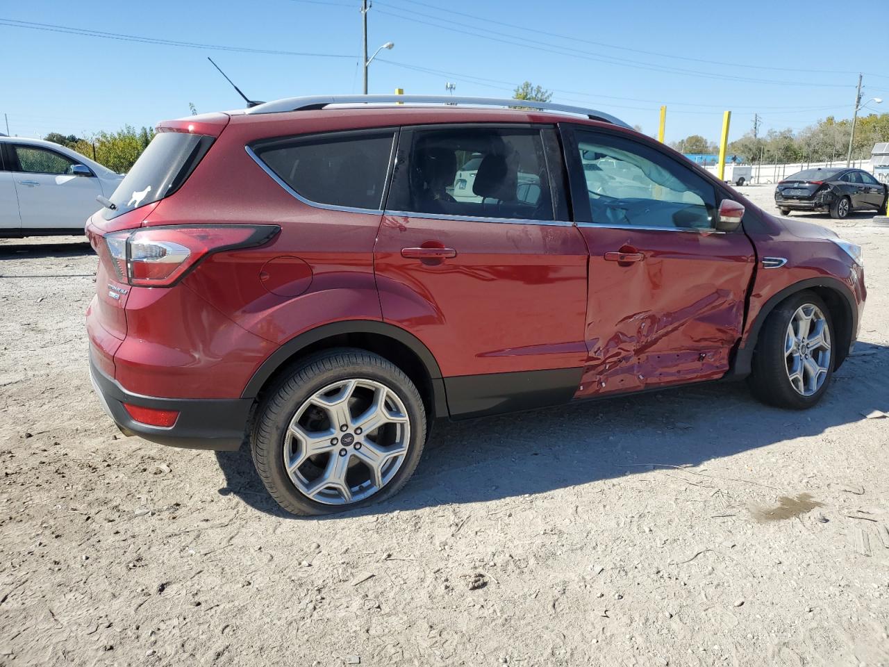 FORD ESCAPE TITANIUM
