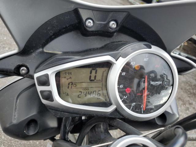 2015 TRIUMPH MOTORCYCLE STREET TRI SMTL03NE0FT689288