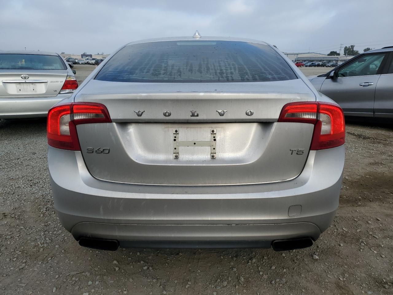 VOLVO S60 T5