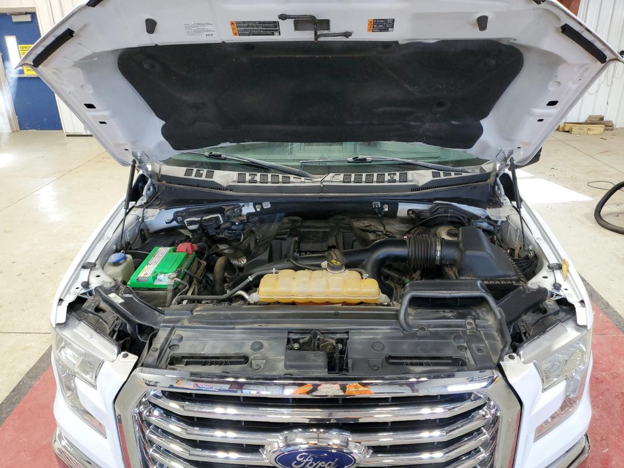 FORD F-150 SUPER CAB