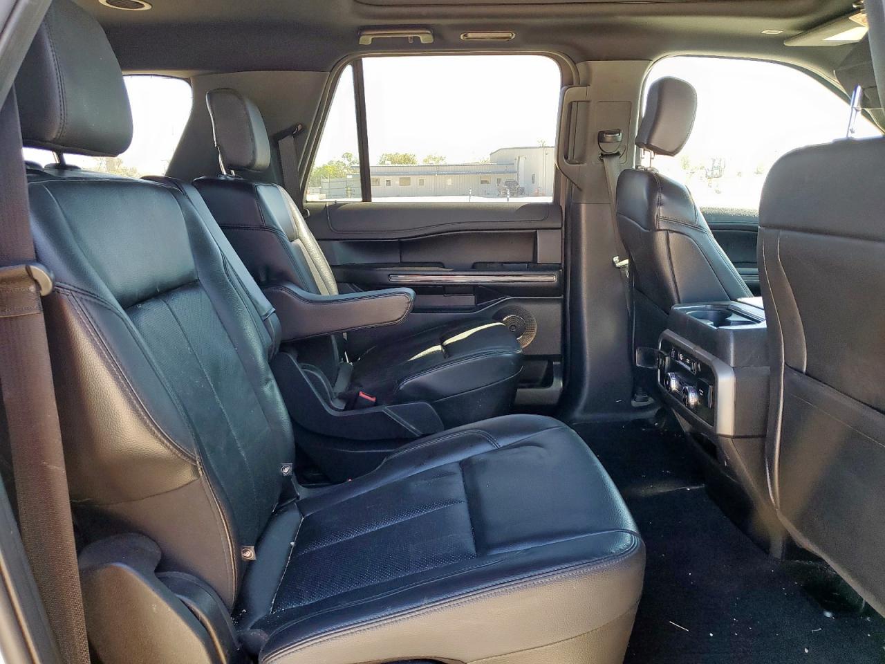 FORD EXPEDITION MAX XLT