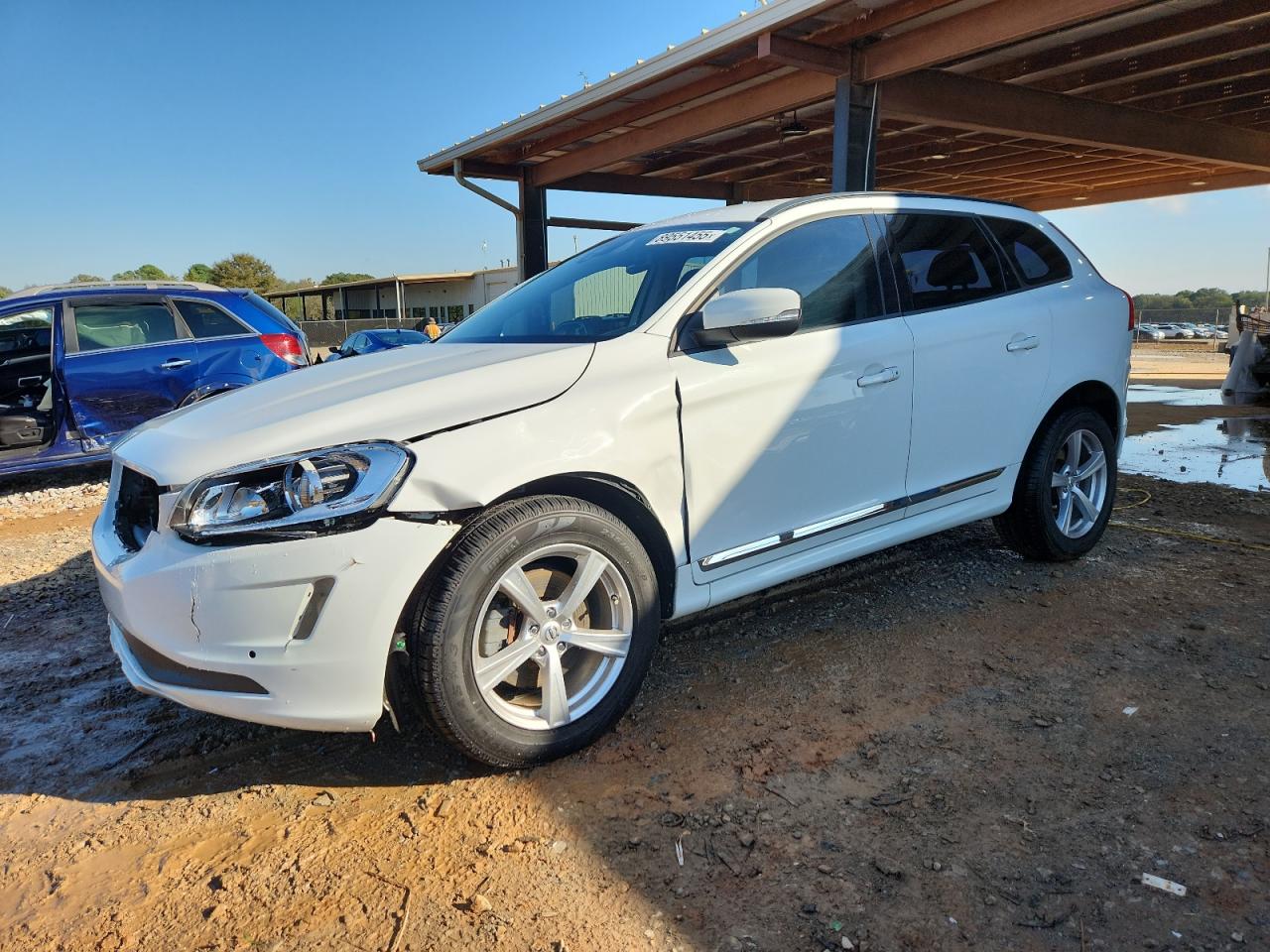 Lot #3282531886 2014 VOLVO XC60 3.2