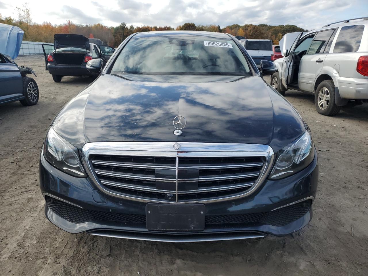 MERCEDES-BENZ E-CLASS 300