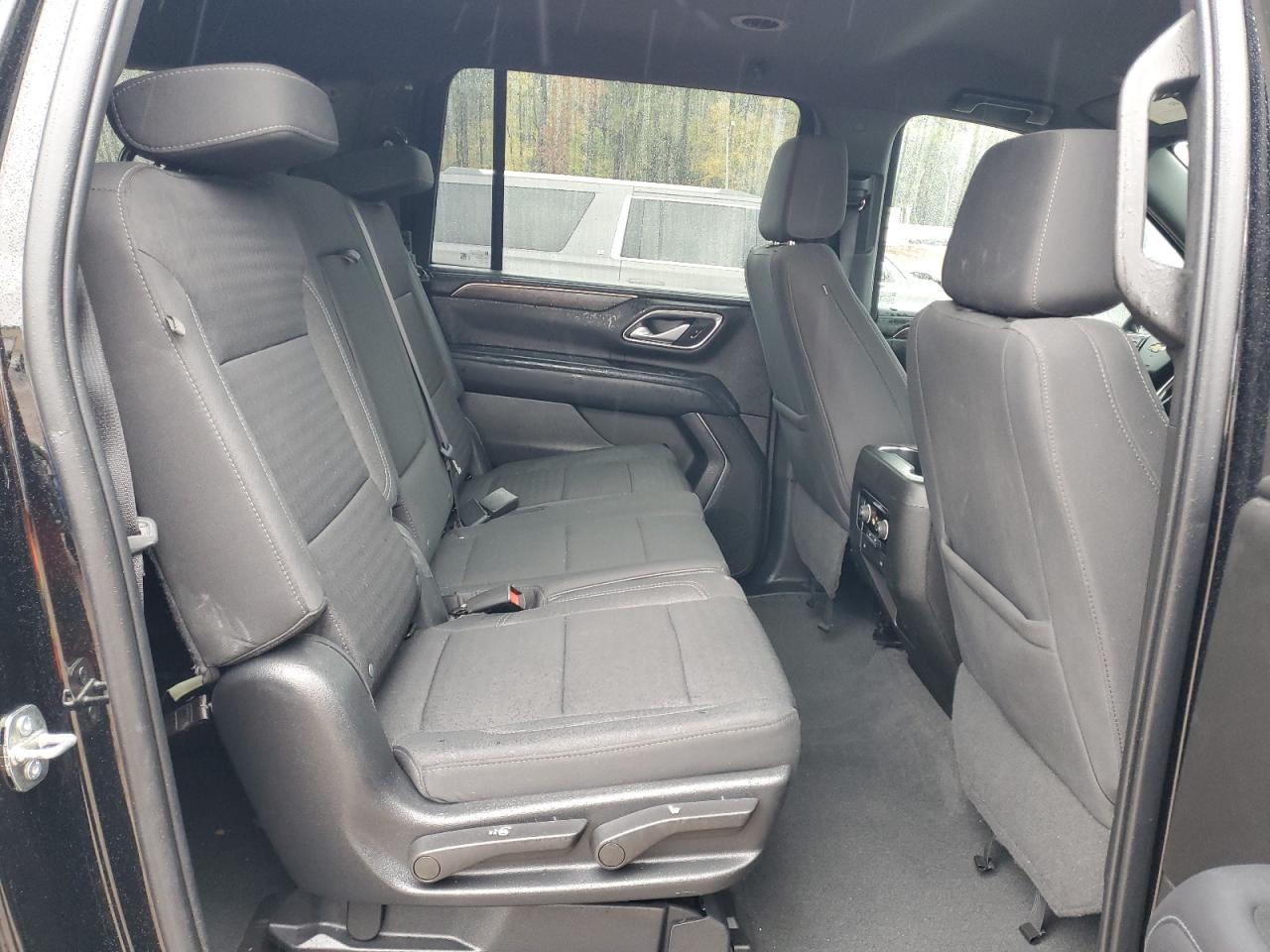 CHEVROLET SUBURBAN K1500 LS