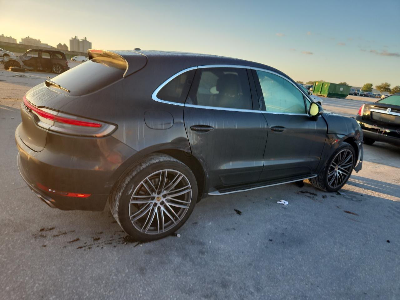 PORSCHE MACAN S