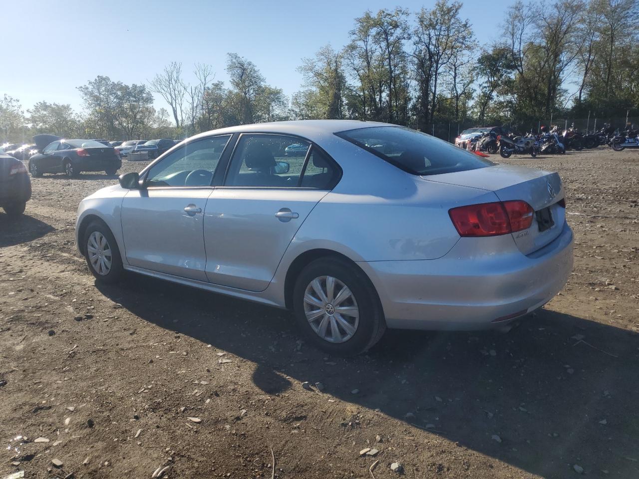 VOLKSWAGEN JETTA BASE