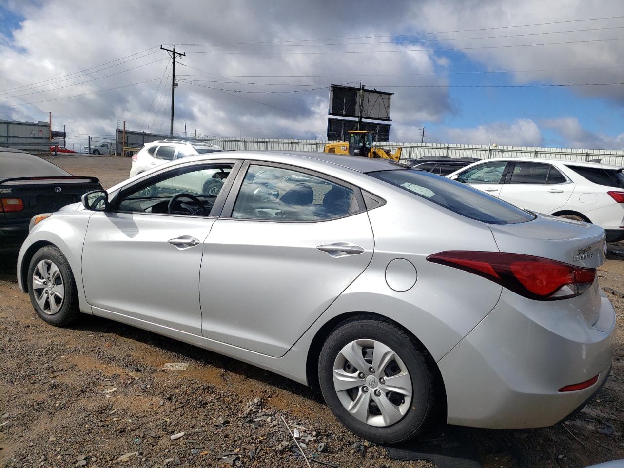 HYUNDAI ELANTRA SE