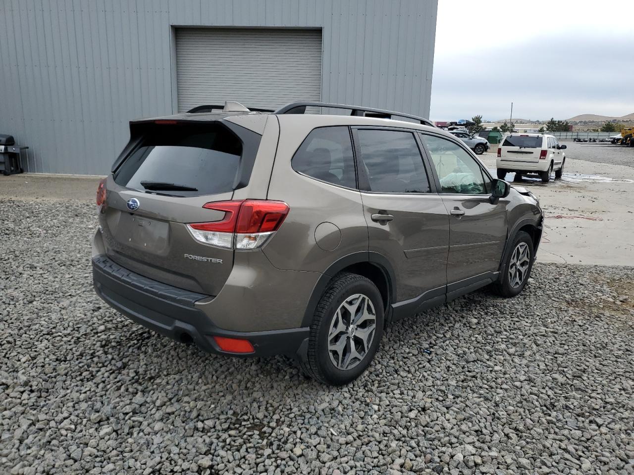 SUBARU FORESTER PREMIUM