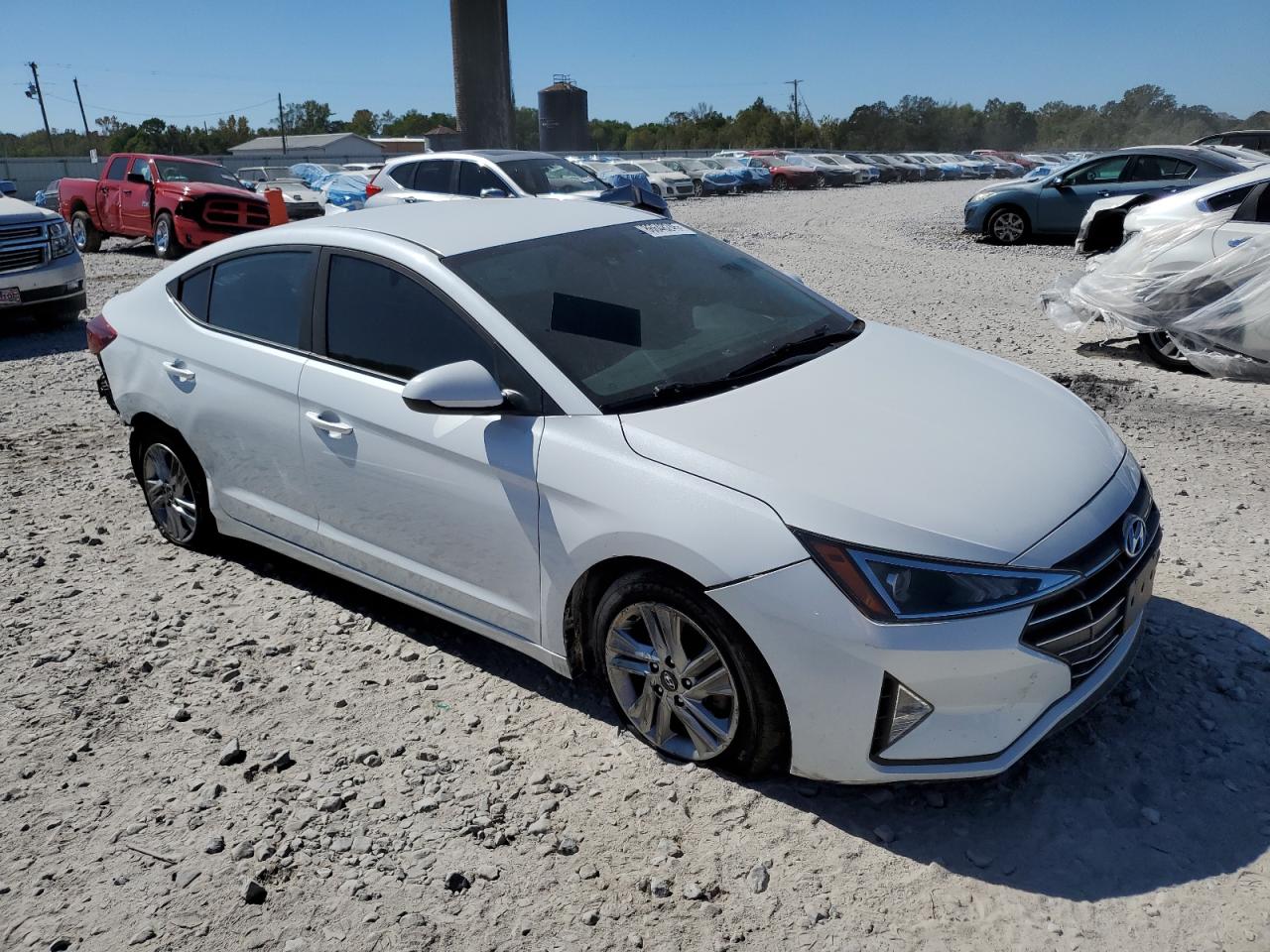 HYUNDAI ELANTRA SEL
