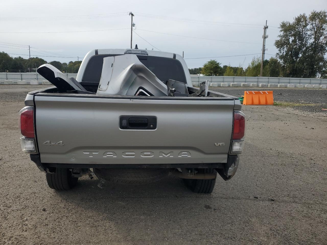 TOYOTA TACOMA DOUBLE CAB